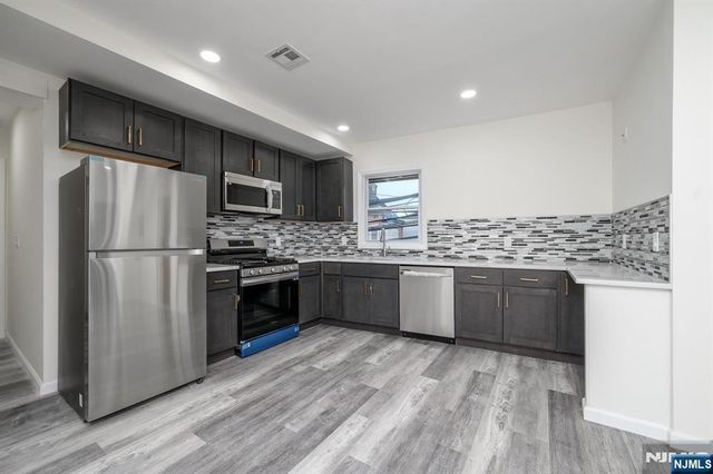 287 Orange Street 2, Newark, NJ 07103