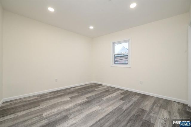 287 Orange Street 2, Newark, NJ 07103