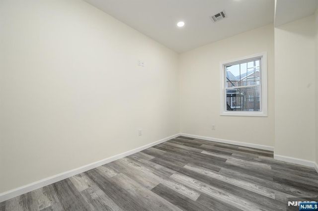 287 Orange Street 2, Newark, NJ 07103
