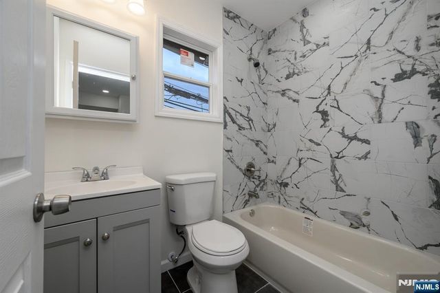 287 Orange Street 2, Newark, NJ 07103