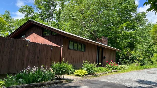 37 Highland Avenue, St. Johnsbury, VT 05819