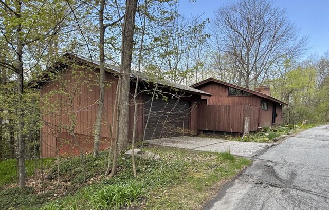 37 Highland Avenue, St. Johnsbury, VT 05819