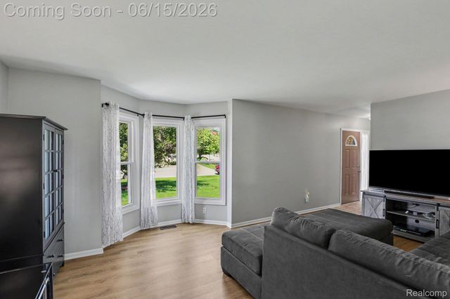 6433 Woodcrest Ridge, Independence Charter Township, MI 48346