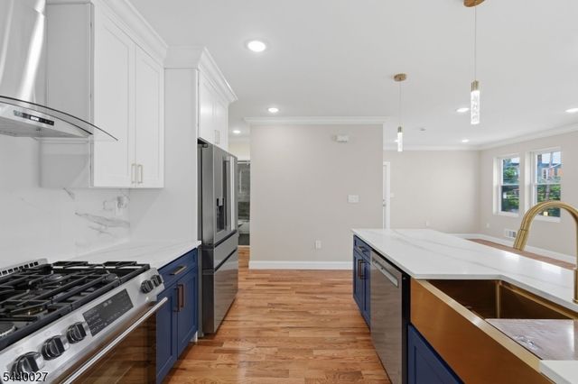 438 S 10Th St, Newark City, NJ 07103