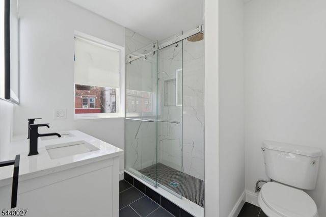 438 S 10Th St, Newark City, NJ 07103