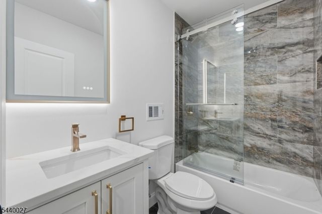 438 S 10Th St, Newark City, NJ 07103