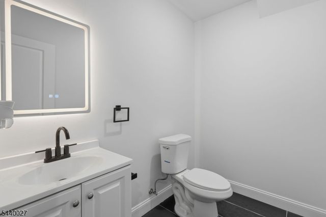 438 S 10Th St, Newark City, NJ 07103