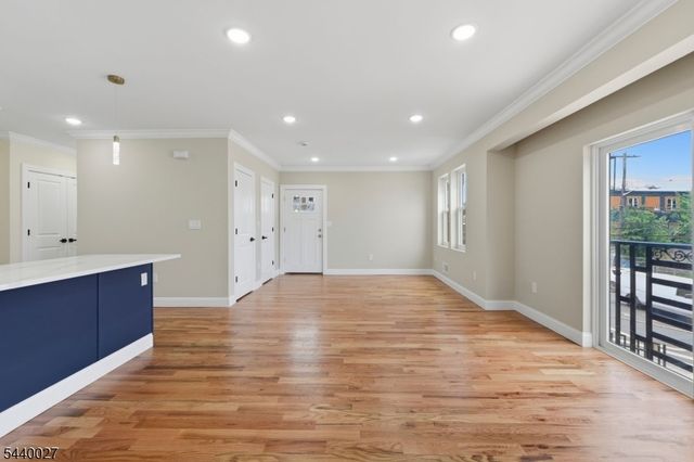 438 S 10Th St, Newark City, NJ 07103