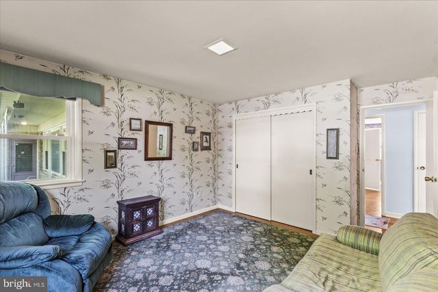 1445 CHAPEL DR, York, PA 17404