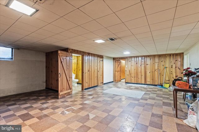 1445 CHAPEL DR, York, PA 17404