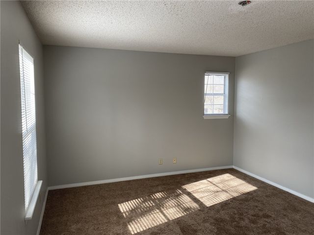 503 Camellia Drive B, Bentonville, AR 72712