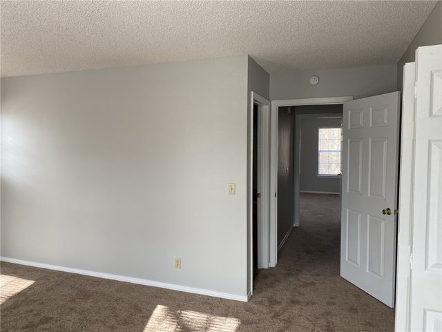 503 Camellia Drive B, Bentonville, AR 72712