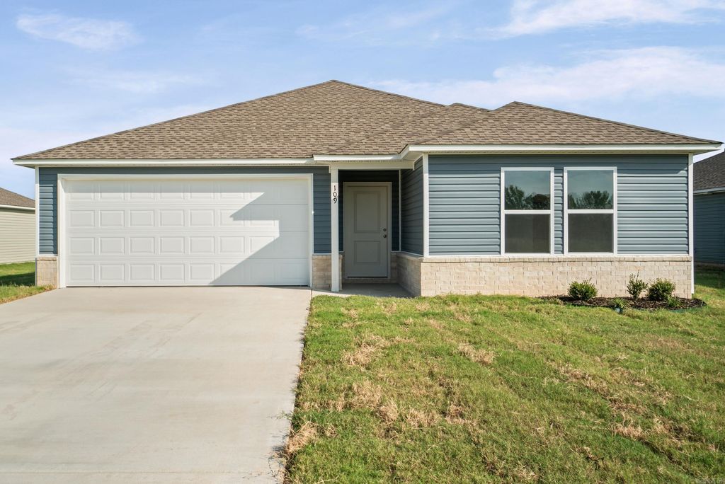 109 King Ranch Drive, Beebe, AR 72012