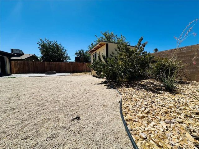 44419 Watford Ave, Lancaster, CA 93535