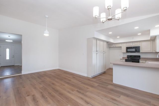 2607 E Larkspur Drive, Phoenix, AZ 85032