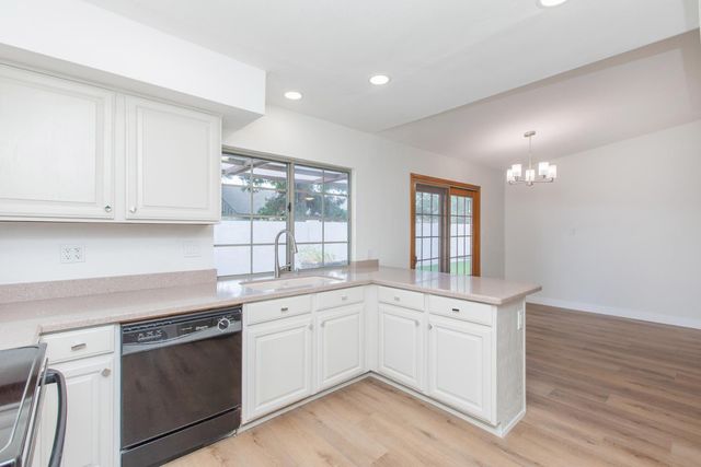 2607 E Larkspur Drive, Phoenix, AZ 85032