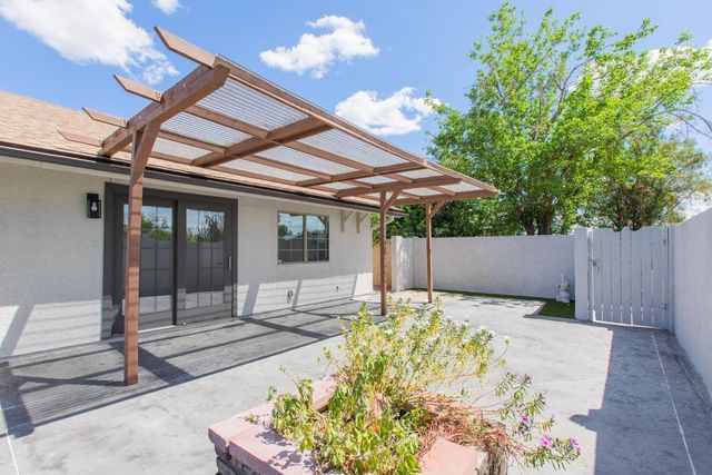 2607 E Larkspur Drive, Phoenix, AZ 85032