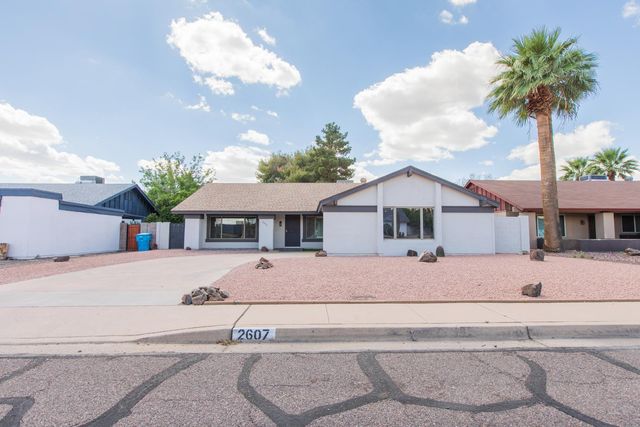 2607 E Larkspur Drive, Phoenix, AZ 85032
