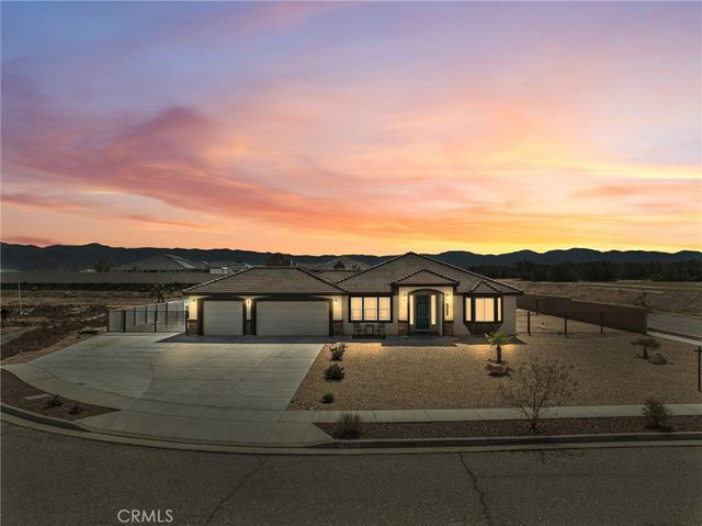 16917 Mora Court, Hesperia, CA 92345