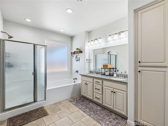 16917 Mora Court, Hesperia, CA 92345