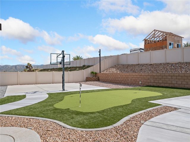 16917 Mora Court, Hesperia, CA 92345