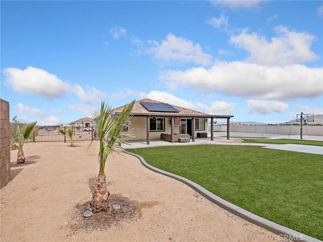 16917 Mora Court, Hesperia, CA 92345