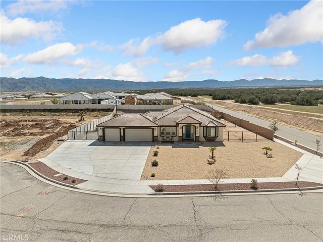 16917 Mora Court, Hesperia, CA 92345
