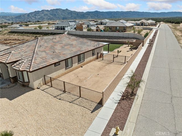 16917 Mora Court, Hesperia, CA 92345