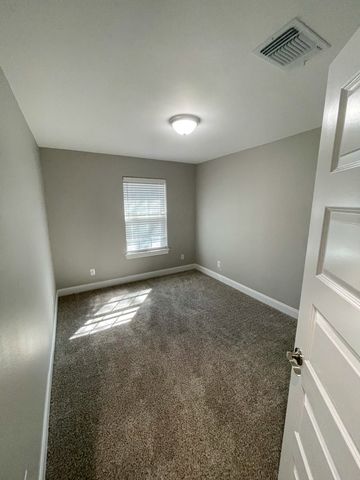 2624 S Fannin Avenue, Denison, TX 75020