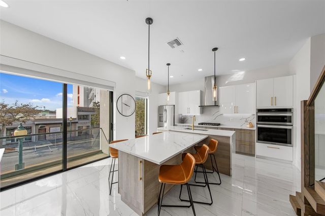 2187 MAIN STREET, Sarasota, FL 34237