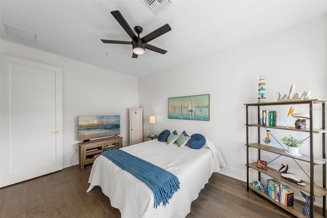 2187 MAIN STREET, Sarasota, FL 34237