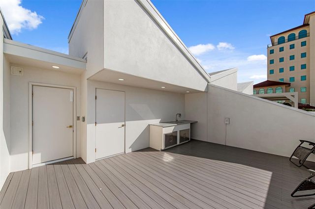 2187 MAIN STREET, Sarasota, FL 34237