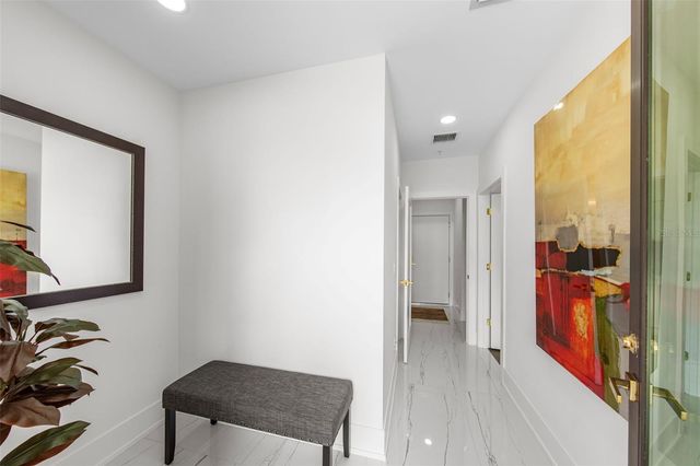 2187 MAIN STREET, Sarasota, FL 34237