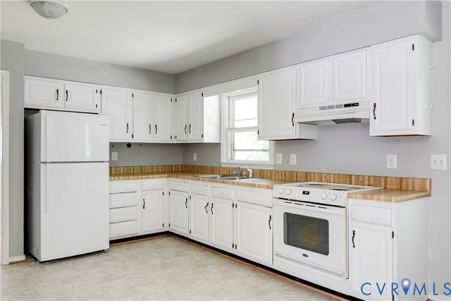 2710 Puckett Ct, Chesterfield, VA 23112