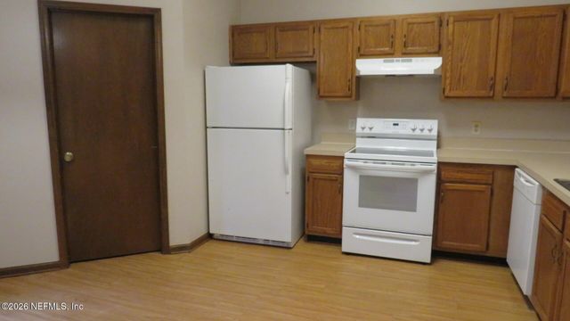 1878 SHADOW RIDGE Trail, Jacksonville, FL 32225