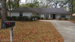 1878 SHADOW RIDGE Trail, Jacksonville, FL 32225