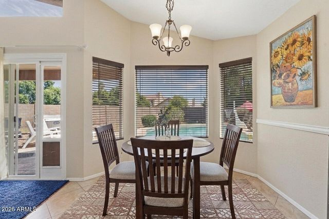 315 W KELTON Lane, Phoenix, AZ 85023