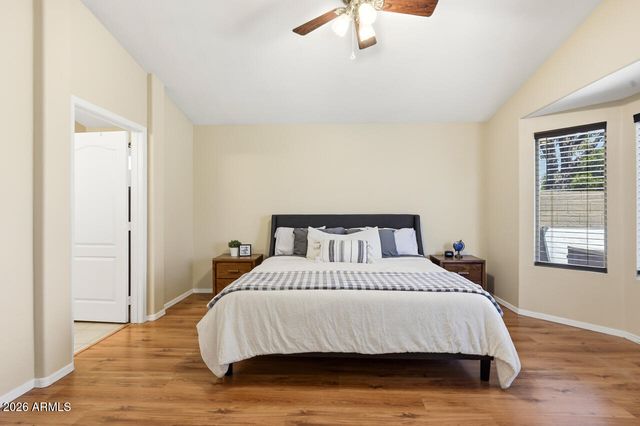 315 W KELTON Lane, Phoenix, AZ 85023