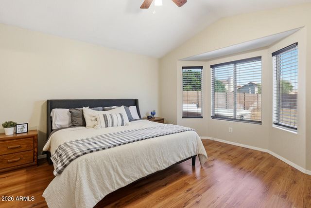 315 W KELTON Lane, Phoenix, AZ 85023