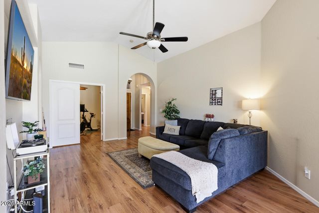 315 W KELTON Lane, Phoenix, AZ 85023