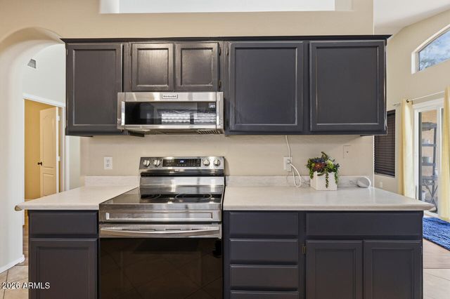 315 W KELTON Lane, Phoenix, AZ 85023