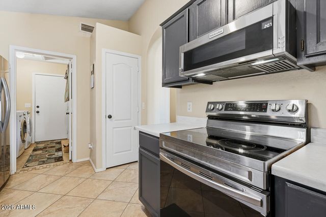315 W KELTON Lane, Phoenix, AZ 85023