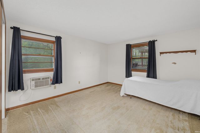 5228 Camelot Drive, Fort Wayne, IN 46815