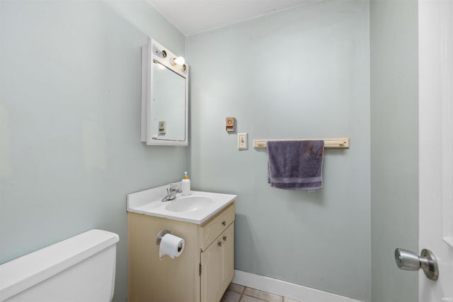 5228 Camelot Drive, Fort Wayne, IN 46815
