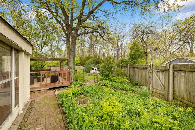 5228 Camelot Drive, Fort Wayne, IN 46815