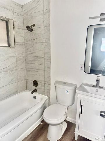 2136 Sun Valley Drive, St Louis, MO 63136