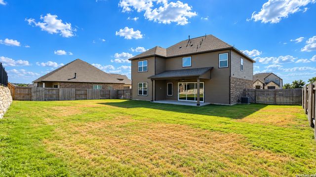 159 Azalea Aly, Castroville, TX 78009