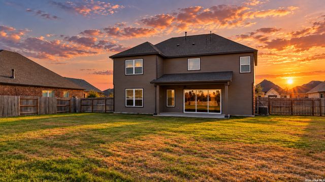 159 Azalea Aly, Castroville, TX 78009