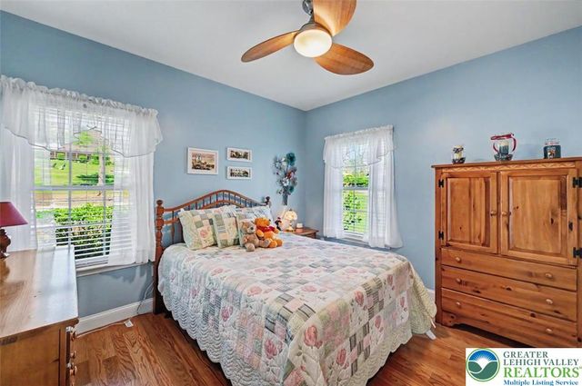 112 Michaels Run Road, Stroud Twp, PA 18360