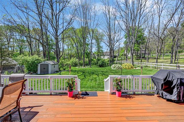112 Michaels Run Road, Stroud Twp, PA 18360